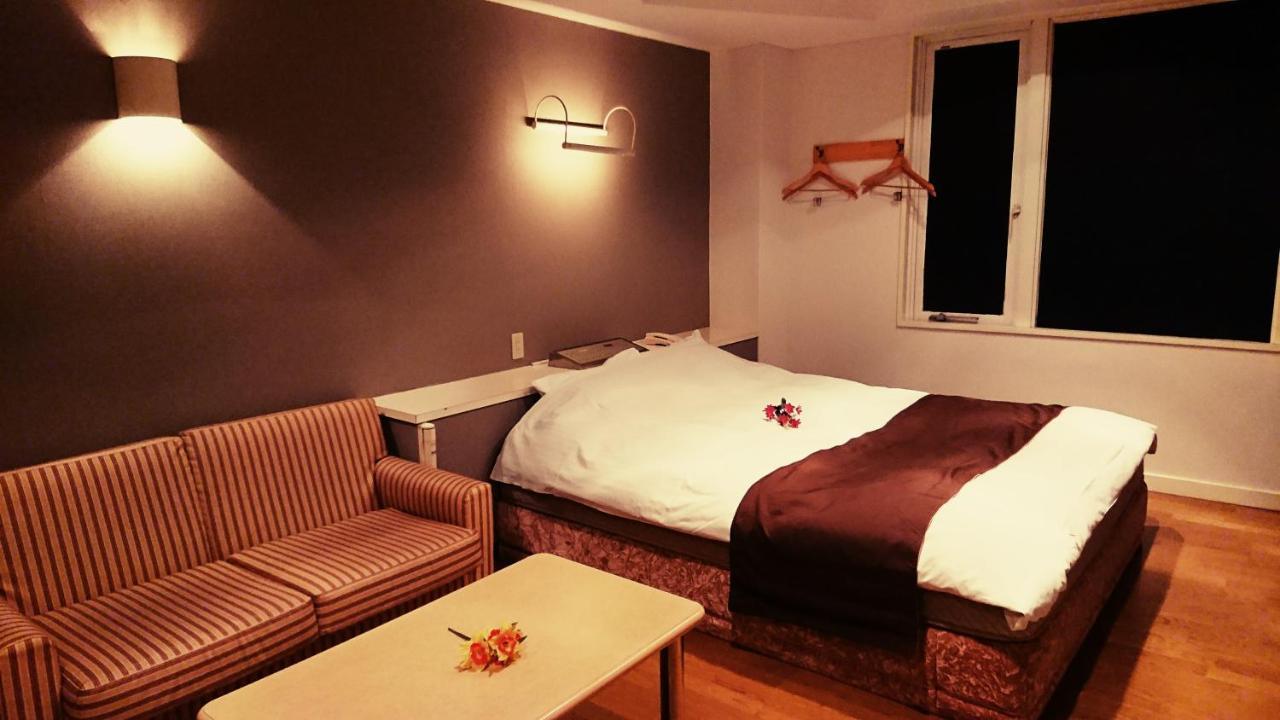 Aloha Inn Aine (Adults Only) Фукучияма Екстериор снимка